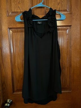 Wallpapher 3X Black Sleeveless V Neck Blouse Chiffon Front Knit Back Ruffle Neck